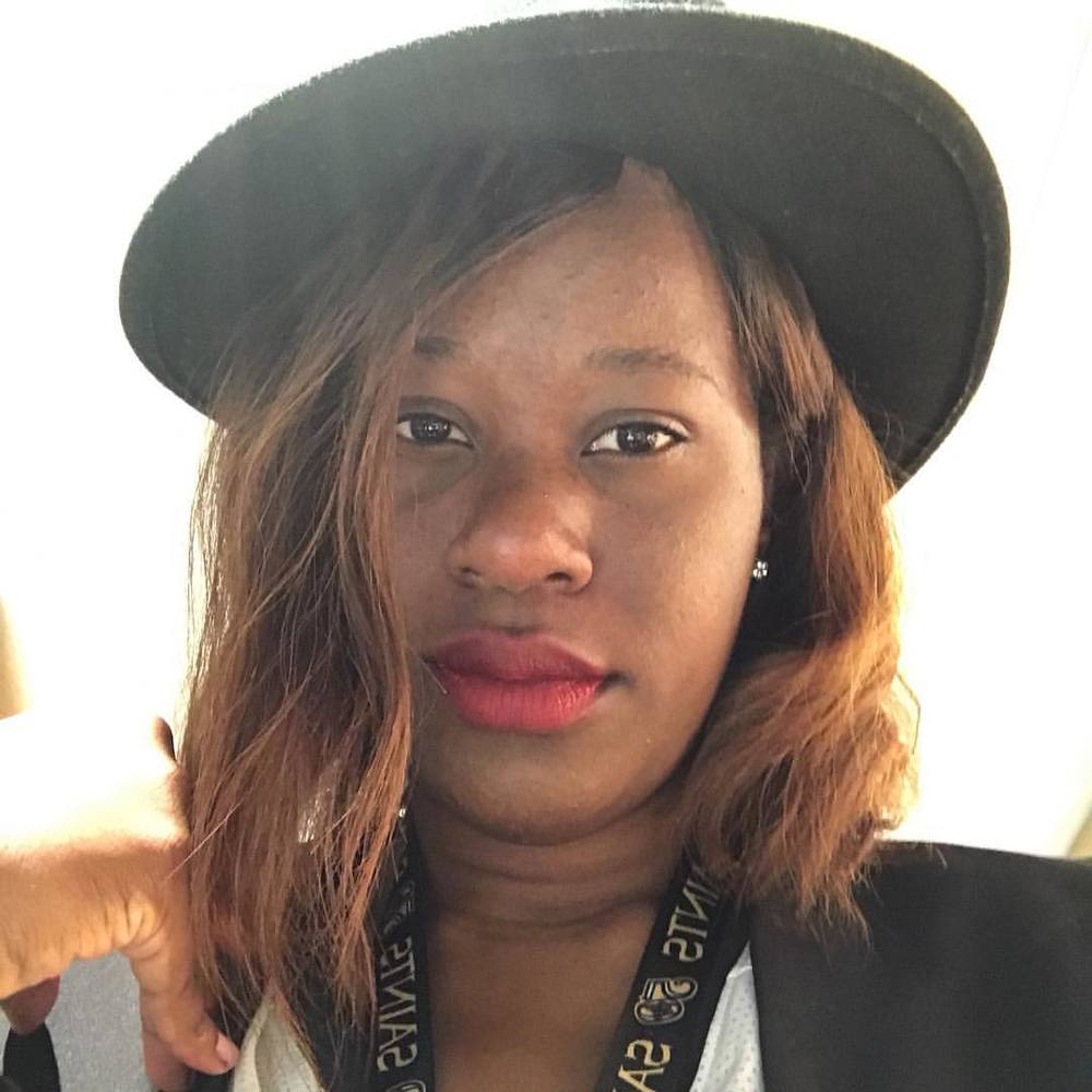Meet your Posher, Denita